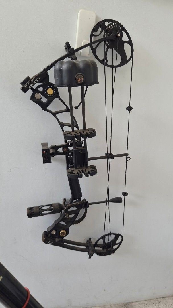 Topoint Archery Compound Bow with Sight and Stabilizer (Category: Other Sports Equipment and Supplies) located in Paranaque City. Submitted by mariomundo.1021 (Listing ID 1459910792, Image 3). Description: - Topoint compound bow - Includes sight and stabilizer - Ready for your next archery session - Inquire for questions Left hand compound bow Not used, bought thought it was right hand. Will include release + 4 arrow + extra string + uninstalled 
