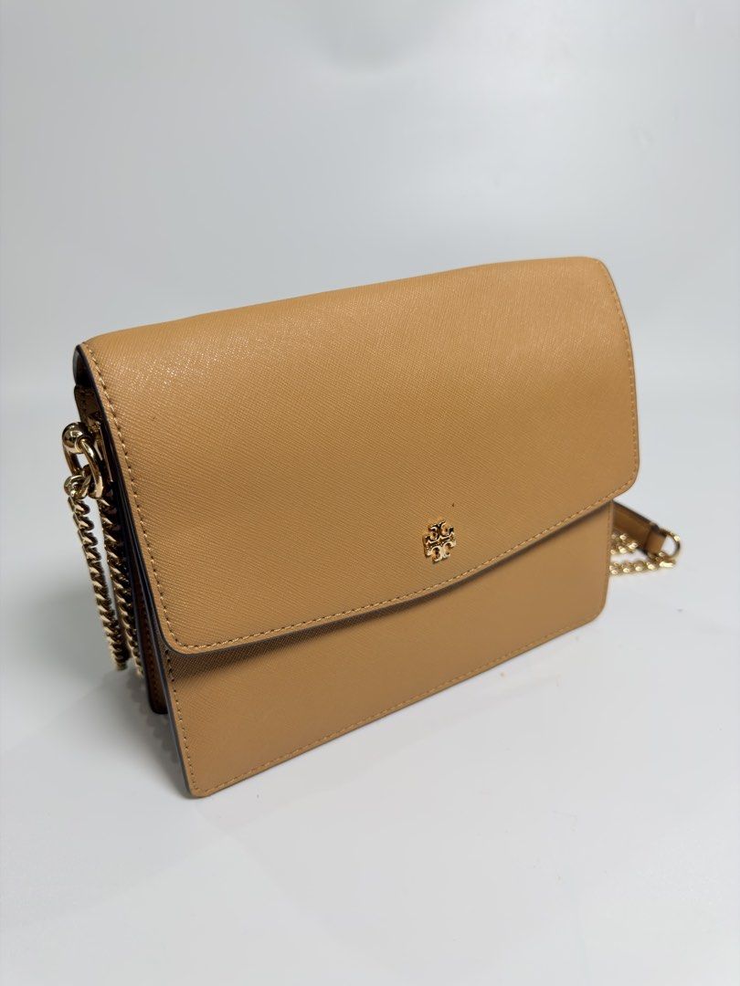 Tory Burch Emerson Leather Flap 2-Way Bag (Category: Luxury Bags & Wallets) located in Alfonso. Submitted by jbcamet (Listing ID 1460081288, Image 2). Description: - Brand: Tory Burch - Model: Emerson Leather Flap 2-Way Bag - Color: Tan - Material: Genuine Leather - Style: 2-Way Bag (Shoulder/Crossbody) - Condition: Excellent - authentic.