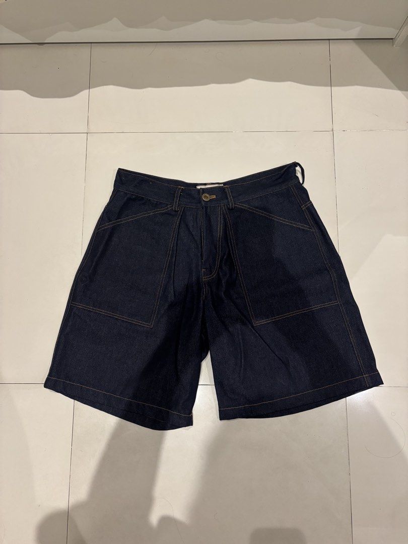 Tous Denim Baker Shorts (Category: Shorts) located in Pateros City. Submitted by aidsilog (Listing ID 1460027380, Image 1). Description: Tous brand new baker shorts Selling for below retail Negotiable Size large (see pics for measurements) Loc: Pasig/QC MOP: Gcash/BPI RFS: Decluttering Helping tags: Carl jan cruz, CJC, Leon denim.