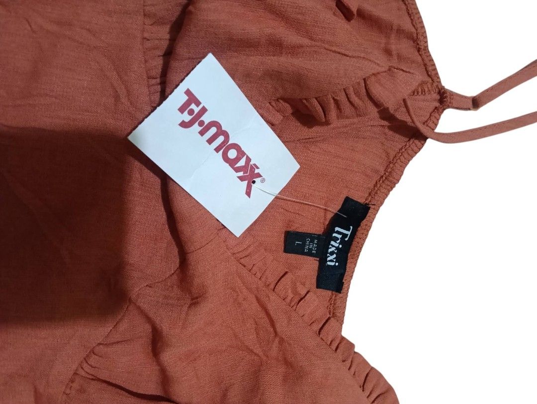 Trixxi Rust Sunday Dress (Category: Dresses) located in Manila. Submitted by rarefindsgallery (Listing ID 1459973935, Image 3). Description: Trixxi Rust Sunday Dress Size: Large Brand new condition.
