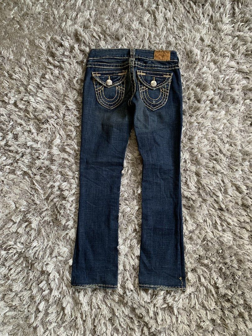 True Religion Billy Super T (Category: Jeans) located in Cagayan de Oro. Submitted by densho69 (Listing ID 1459947981, Image 2). Description: Waist: 26-28 Length: 37 Condition: 8.5/10 Color rate: 8.5/10 Issue: need wash, heel drags.