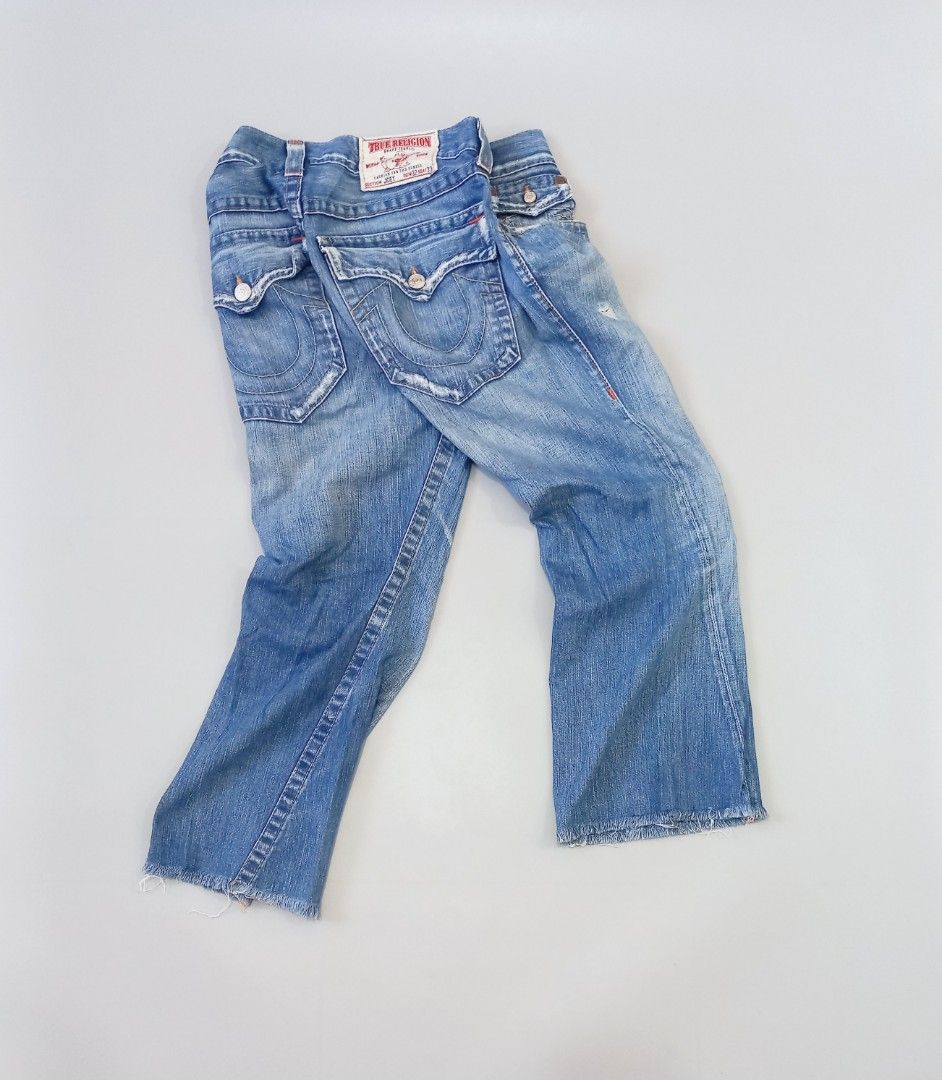 True Religion Jeans Distressed Light Wash Bootcut (Category: Jeans) located in Cebu City. Submitted by MrLiks_123 (Listing ID 1459973097, Image 1). Description: Joey true religion jeans Size 35/36 actual on tape Excellent color rate condition Cut hem, ( length 36" 37 posted ) Cebu Location Dm 🙇.