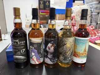 （分類：）位於 。 由 marheavenro 提交（商品編號 1460032020，圖片 1）。簡介： 。