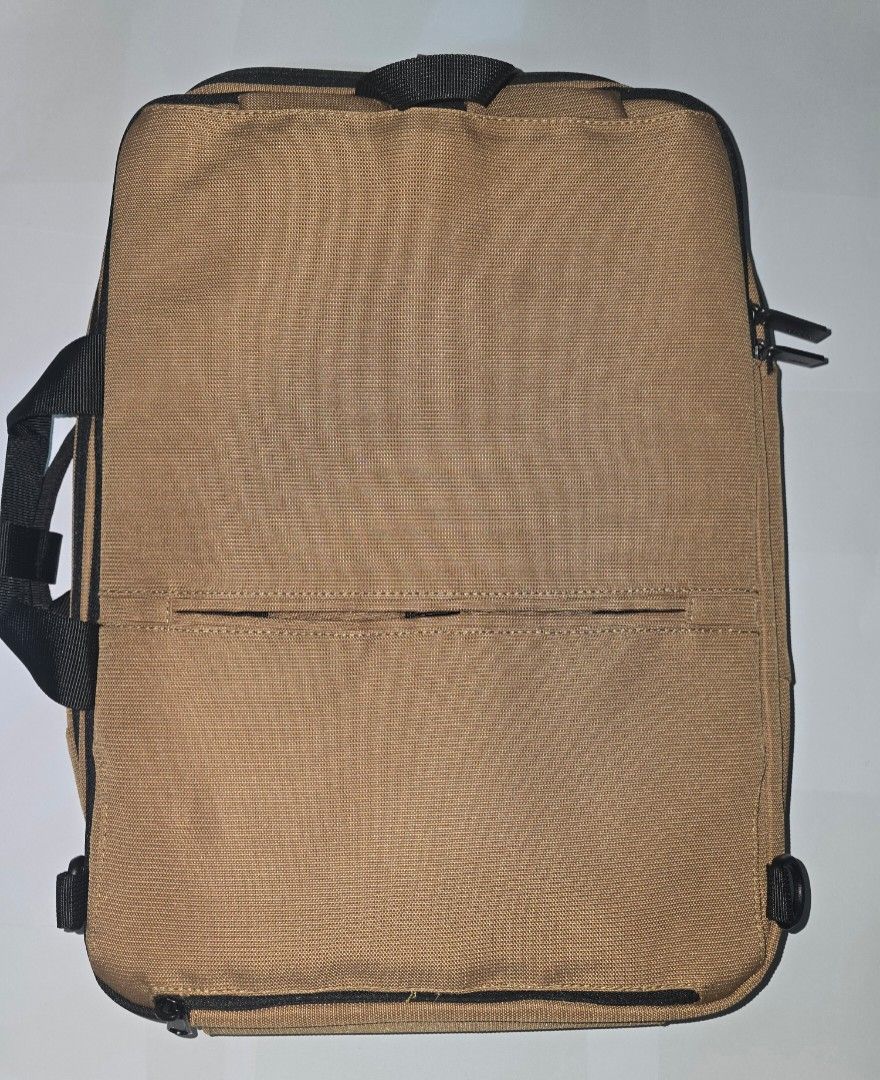 U Elements Switch Pro Multi- Carry Backpack [Earthy Yellow Ver 2] (Category: Backpacks) located in Manila. Submitted by zcad6290 (Listing ID 1459986981, Image 3). Description: 𝐎𝐫𝐢𝐠𝐢𝐧𝐚𝐥 𝐏𝐫𝐢𝐜𝐞: ₱ 3999 𝗙𝗘𝗔𝗧𝗨𝗥𝗘𝗦 and 𝗦𝗣𝗘𝗖𝗜𝗙𝗜𝗖𝗔𝗧𝗜𝗢𝗡𝗦 𝙤𝙛 𝙑𝙀𝙍𝙎𝙄𝙊𝙉 2: 𝑪𝒂𝒓𝒓𝒚𝒊𝒏𝒈 𝑶𝒑𝒕𝒊𝒐𝒏𝒔 • Carry as a backpack or messenger bag • ​Comfortable S-shoulder straps • ​Hide-away shoulder straps • ​Top and side handles • ​Remov