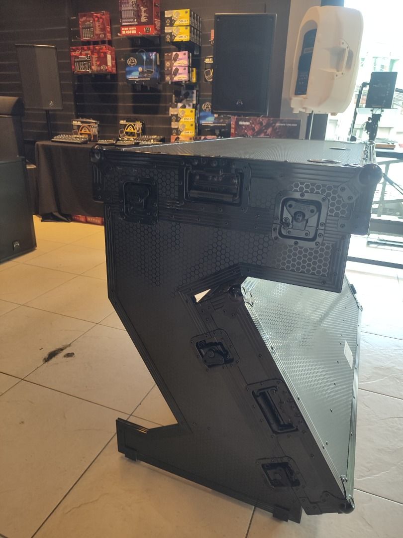 UDG DJ Stand Flight Case Stand (Category: Music Accessories) located in Quezon City. Submitted by intunelazshopee-34345 (Listing ID 1459983575, Image 2). Description: - UDG DJ Stand - Heavy duty flight case construction - Ideal for mobile DJs or studio setups - Ample space underneath for gear - Solid and reliable build - Ready for your next gig Mode of Payment ✔ CASH ✔ Online Banking ✔ Straight Payment ✔ Check ( clearing first before release unit