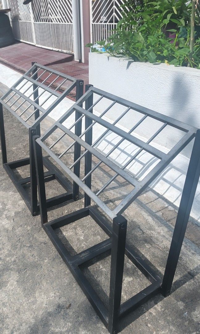 Umbrella stand (Category: Outdoor Furniture) located in Manila. Submitted by tonyhawk0592 (Listing ID 1460037498, Image 3). Description: 1999 each.