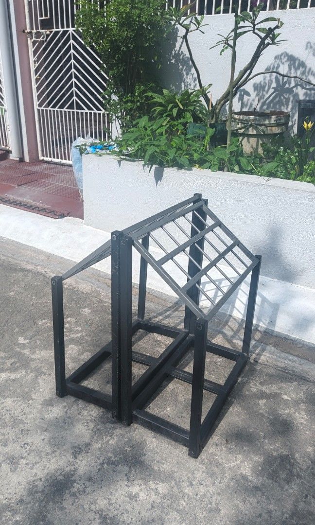 Umbrella stand (Category: Outdoor Furniture) located in Manila. Submitted by tonyhawk0592 (Listing ID 1460037498, Image 2). Description: 1999 each.