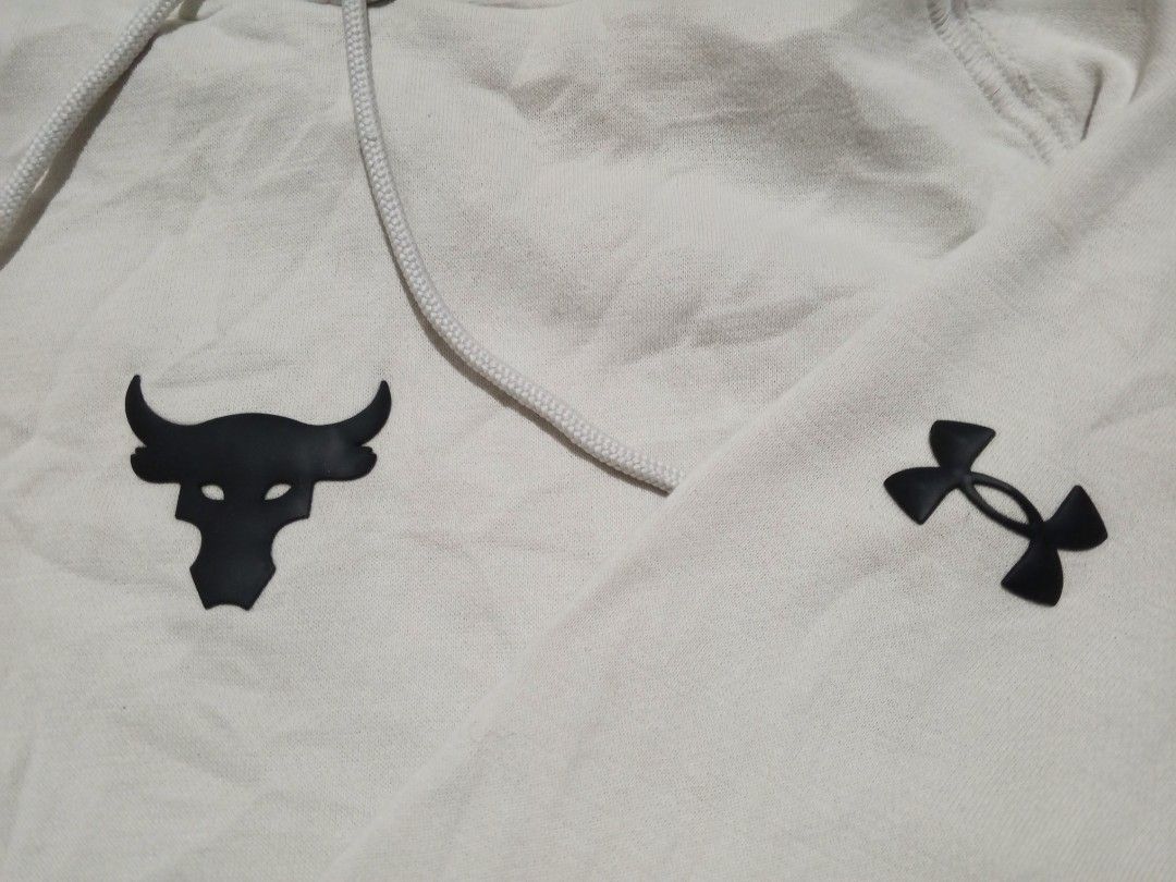 Under Armour Project Rock (Category: Coats, Jackets and Outerwear) located in Cotabato. Submitted by naim_23 (Listing ID 1460082360, Image 3). Description: Under Armour Project Rock Size Medium No Issue Pm 📩.