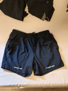 (Category: ) located in . Submitted by clearingmycloset000 (Listing ID 1459978518, Image 1). Description: .