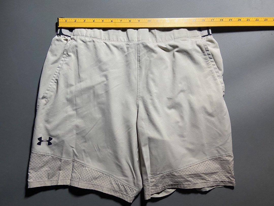 Under Armour Vanish Woven Short (Category: Activewear) located in Cabuyao City. Submitted by chukz_x (Listing ID 1459959435, Image 3). Description: Under Armour Vanish Woven Short Size : XL Dimes : 44-38W 19L Condition : Excellent Issue : None Price : 450 📍READY TO WEAR 📍Cabuyao Laguna.