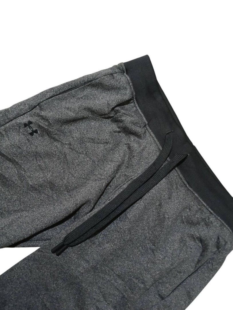 Under Armour Women's Jogger (Category: Activewear) located in Manila. Submitted by rarefindsgallery (Listing ID 1459923676, Image 2). Description: Under Armour Women's Jogging Pants Size : Medium Fits Medium to Large Like new condition.