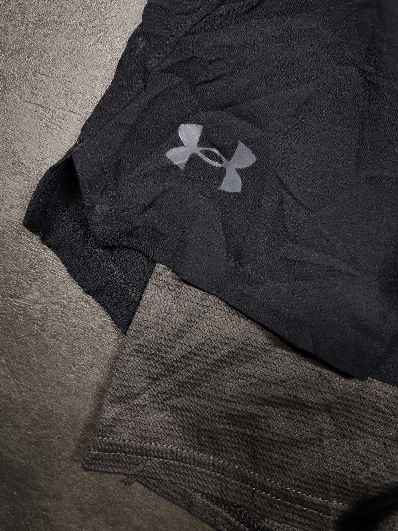 UnderArmour Running Shorts with Cycling (Category: Shorts) located in Kalibo. Submitted by relivethearchives (Listing ID 1459924199, Image 2). Description: UnderArmour Running Shorts with Cycling in Excellent Condition Size Small on tag DIMES Waist: 28 stretch up to 31 Length: 10 (Cycling length: 13) 📍Need Wash.