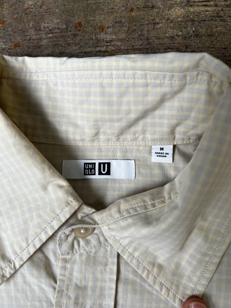 Uniqlo Oversized Polo (Category: Formal Shirts) located in Manila. Submitted by 4gottengoods (Listing ID 1460094498, Image 3). Description: Uniqlo Oversized Polo Excellent Condition Width 24.5 Length 30.