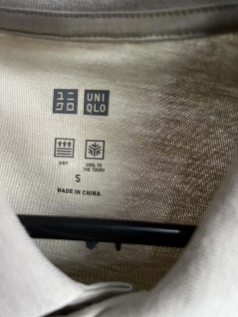 Uniqlo Polo Shirt (Category: Announcements) located in Munoz. Submitted by marklester_ (Listing ID 1459985895, Image 3). Description: Uniqlo Polo shirt As new condition No issue Medium fit 27x20.