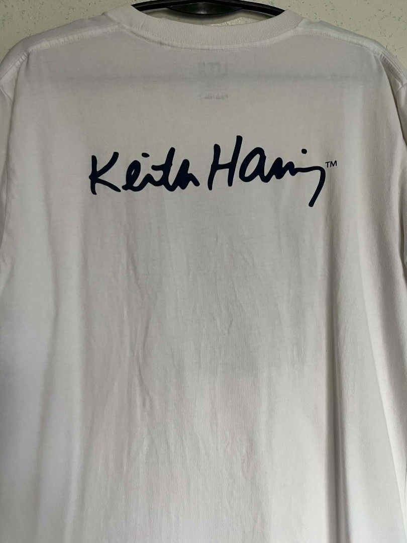 Uniqlo x Keith Haring shirt (Category: Announcements) located in Munoz. Submitted by mrkcl_ (Listing ID 1459987499, Image 2). Description: Excellent condition Laser print no issue need wash Medium 26x20.