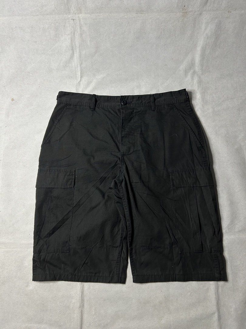 U.S. Military Surplus Utility Shorts (Category: Shorts) located in Iloilo. Submitted by noy_thrift (Listing ID 1460038019, Image 1). Description: U.S. Military Surplus Utility Shorts Waistline 34 Length 24 Leghole 11 Excellent Condition No Issue.