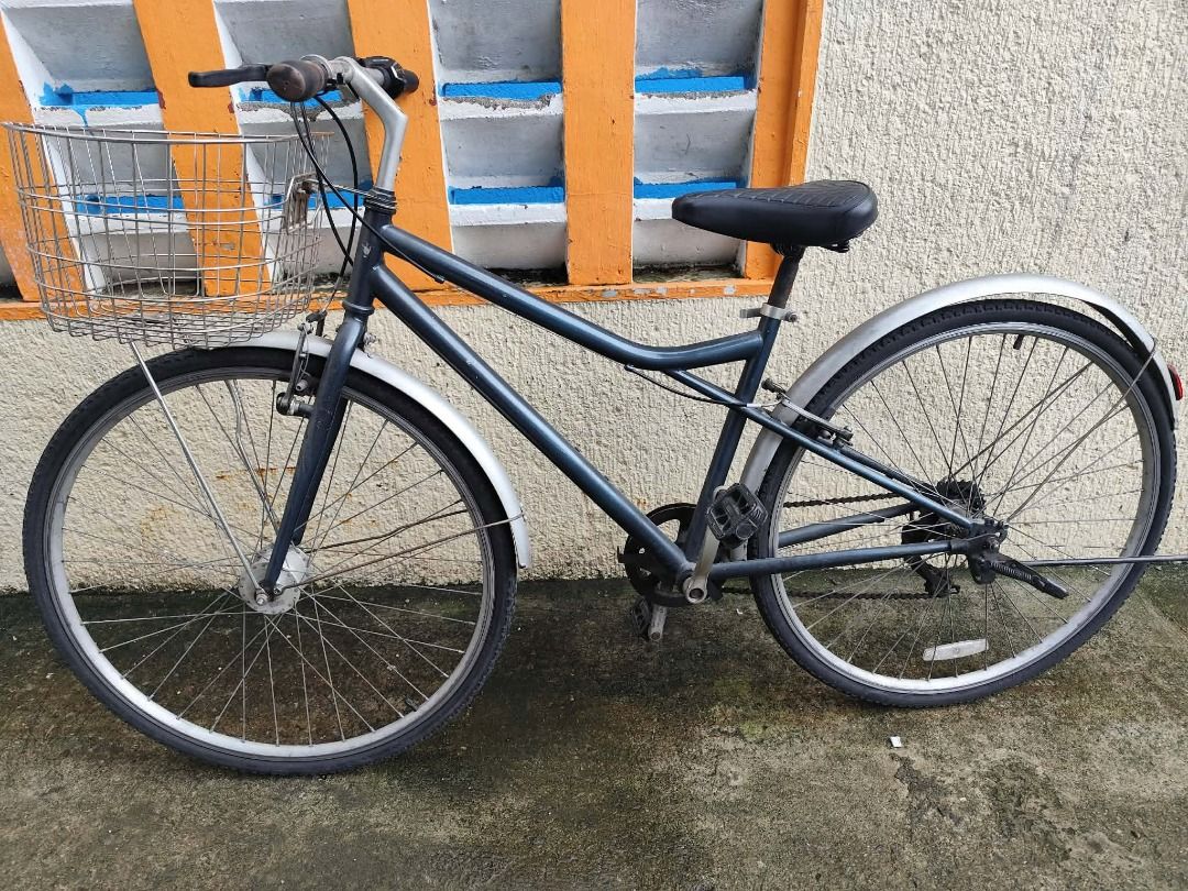 Used Bicycle w/ Basket For Sale (Read Description) (Category: Bicycles) located in Caloocan City. Submitted by oddcrystal.0742ab (Listing ID 1459935748, Image 2). Description: Japan bike for sale w/ basket Negotiable Price Issue: Matagal nang nakastock Address: Longos, Meycauayan City, Bulacan.