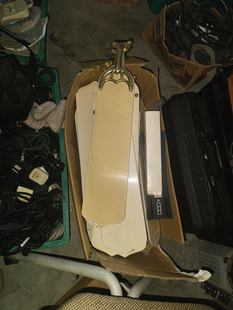 Used ceiling fan for Sale Php 800,00 (Category: Fans) located in Manila. Submitted by aar171 (Listing ID 1460077316, Image 1). Description: USE CEILING FAN FOR SALE . CONDITION : as it is .