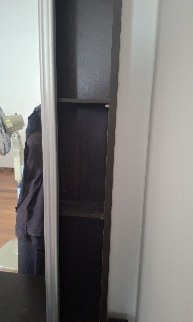Vanity table (Category: Shelves, Cabinets & Racks) located in Johor Bahru. Submitted by isfara (Listing ID 1459972790, Image 2). Description: ❗pickup shj.