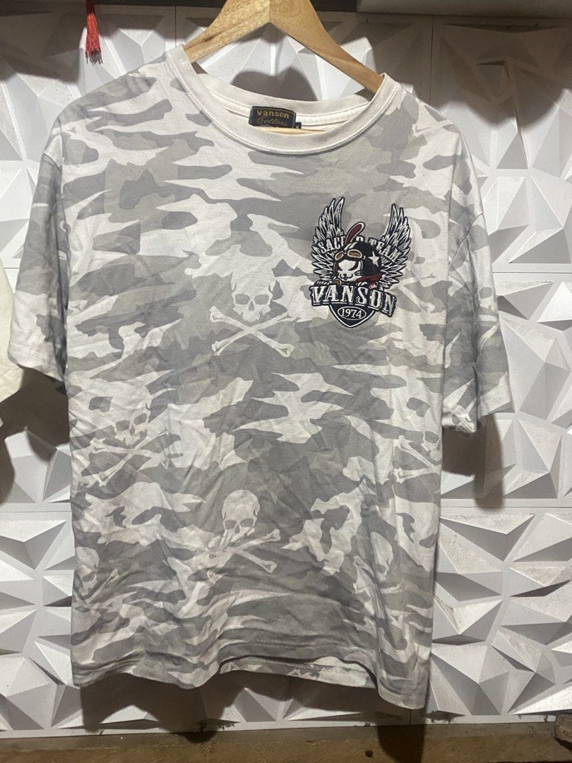 Vanson Embroid (Category: Tshirts & Polo Shirts ) located in Banaybanay. Submitted by kowya_rj (Listing ID 1460095837, Image 1). Description: Need wash malala.