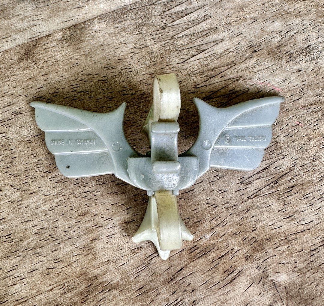 Vintage Backlash Silver Hawks Bird Accessory (Category: Vintage Collectibles) located in Mandaluyong City. Submitted by collectorsobsessions (Listing ID 1460069853, Image 2). Description: Vintage Backlash Silver Hawks Bird Accessory - Figure in Good condition. - Accessory for Flashback figure. - Head and tail a bit yellowish due to age. - Comes as is, what you see is what you get. - PRICE: P1,500.