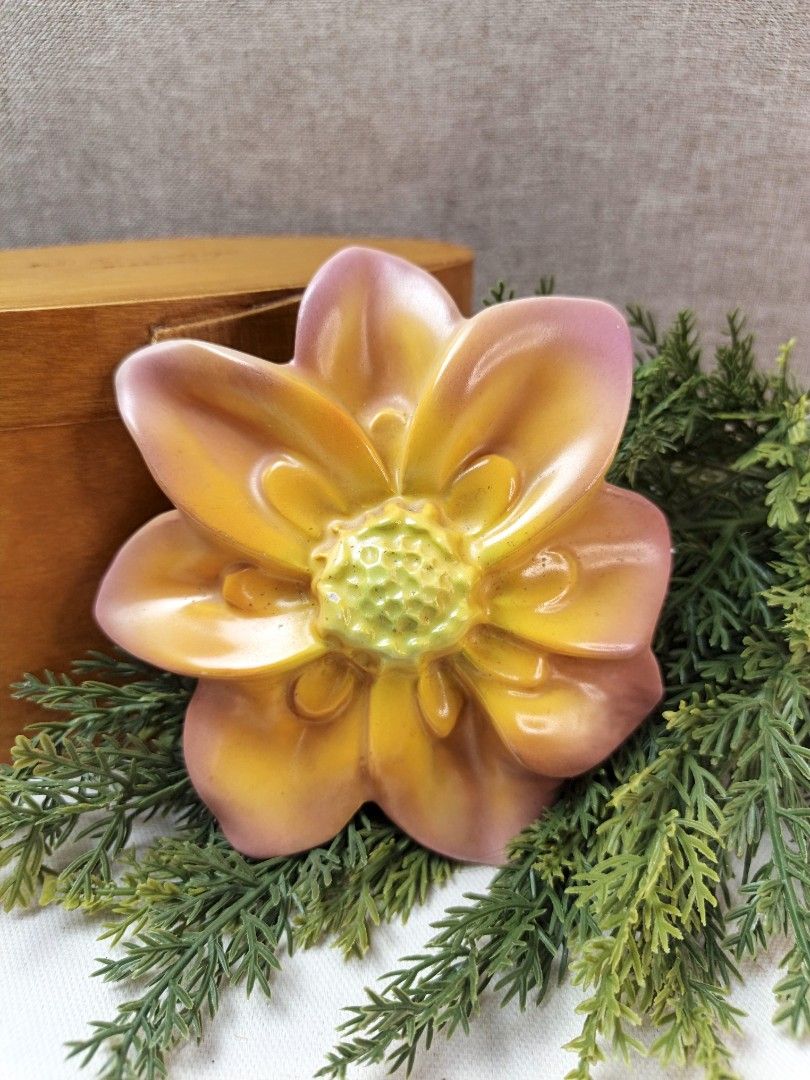 Vintage Ceramic Flower Wall Hanging Planter (Category: Other Home Decor) located in Baguio. Submitted by rustyribbon (Listing ID 1459933408, Image 1). Description: vintage ceramic wall pocket est 5.5" X 5.5" 180 +sf mop: gcash/maya mod: j&t payo.