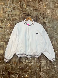 (Category: ) located in . Submitted by thriftparadise.co (Listing ID 1460043141, Image 1). Description: .