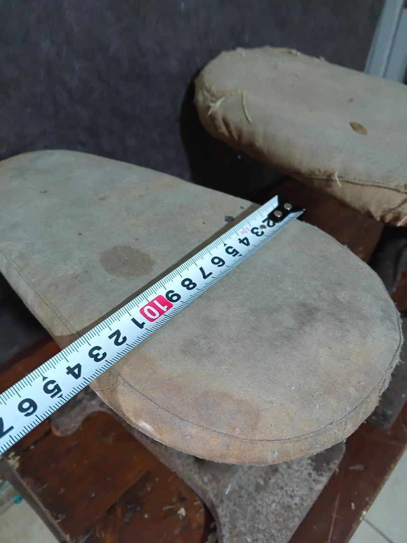 Vintage ironing board (Category: Other Home Furniture) located in Paranaque City. Submitted by 4thestate.surplusan (Listing ID 1459908340, Image 2). Description: vintage ironing board.see pix.