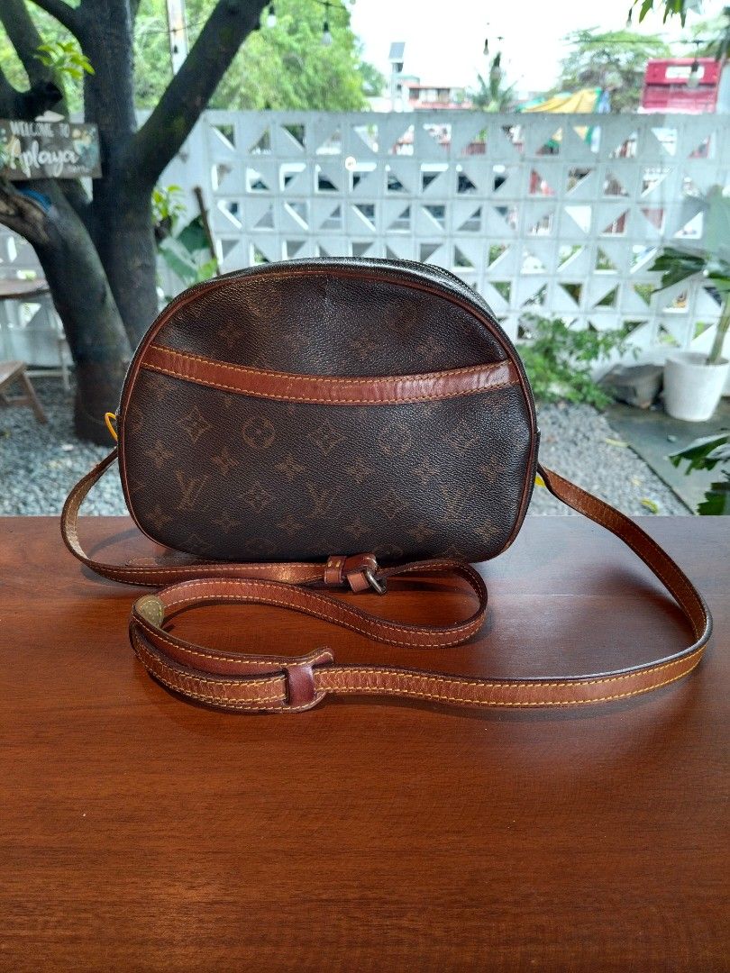 Louis Vuitton Blois Crossbody (Category: Luxury Bags & Wallets) located in Taytay. Submitted by the_vtg_pop-up (Listing ID 1458761807, Image 2). Description: vintage authentic signs of usage.