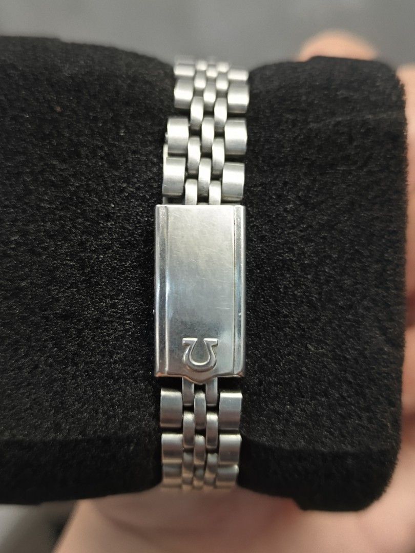 vintage Omega Ladymatic watch (Category: Women's Watches) located in Quezon City. Submitted by cyrus_0918.sept (Listing ID 1459971825, Image 3). Description: .