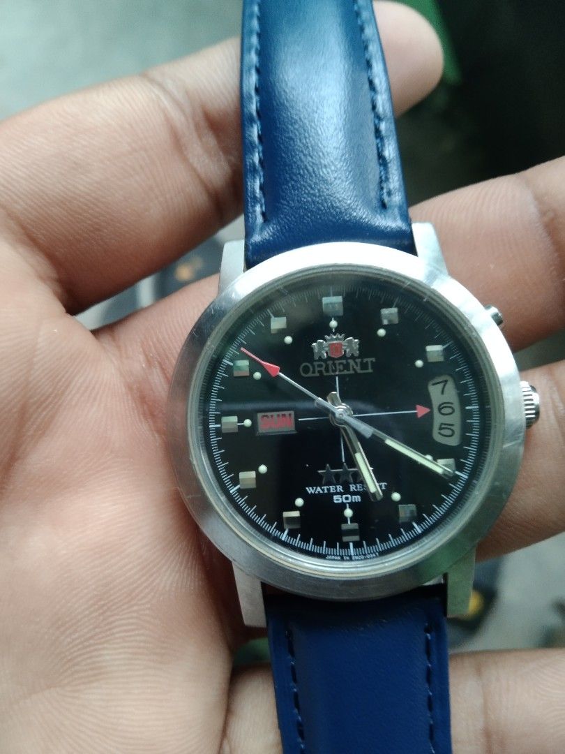 Vintage orient tree star automatic watch (Category: Looking For) located in Caloocan City. Submitted by noeld316982578 (Listing ID 1460040910, Image 1). Description: pm sa my gusto working Taguig location.