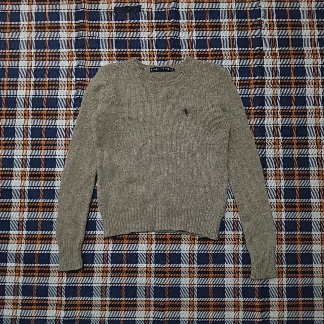 Vintage Ralph Lauren wool knitted sweater (Category: Coats, Jackets and Outerwear) located in Cebu City. Submitted by bsidethrift (Listing ID 1459930204, Image 1). Description: orig 💯 Medium 15 width 19 length excellent condition.
