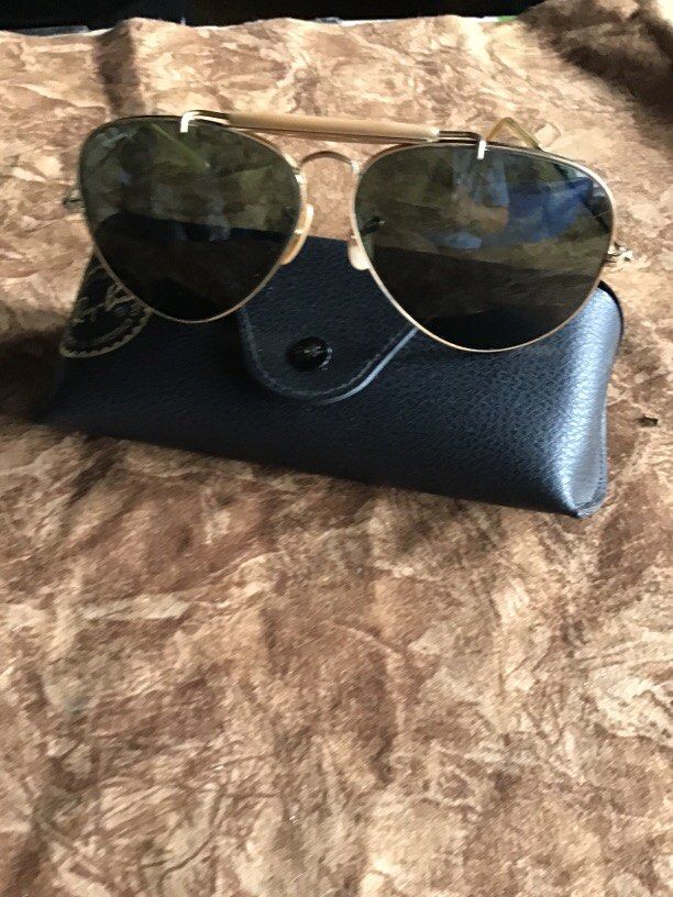 Vintage Rayban BL original (Category: Sunglasses & Eyewear) located in Baguio. Submitted by agozun61 (Listing ID 1460000426, Image 3). Description: Vintage Rayban made in USA.size 62[]14.