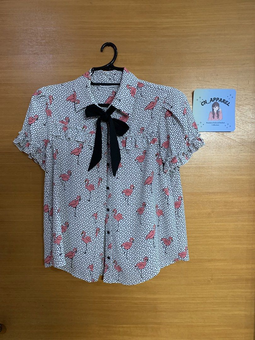 Vintage top (Category: Blouses) located in Malabon City. Submitted by Cn_apparel (Listing ID 1459987548, Image 1). Description: Like new Used once only Small on tag. Fit from small to semi large Zara basic.