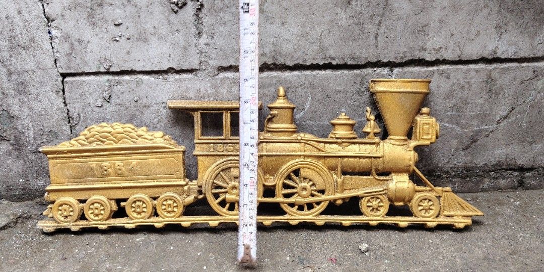 Vintage wall plaque 1864 (Category: Wall Decor) located in Caloocan City. Submitted by zenmountain-d8b1c0 (Listing ID 1459929115, Image 3). Description: .