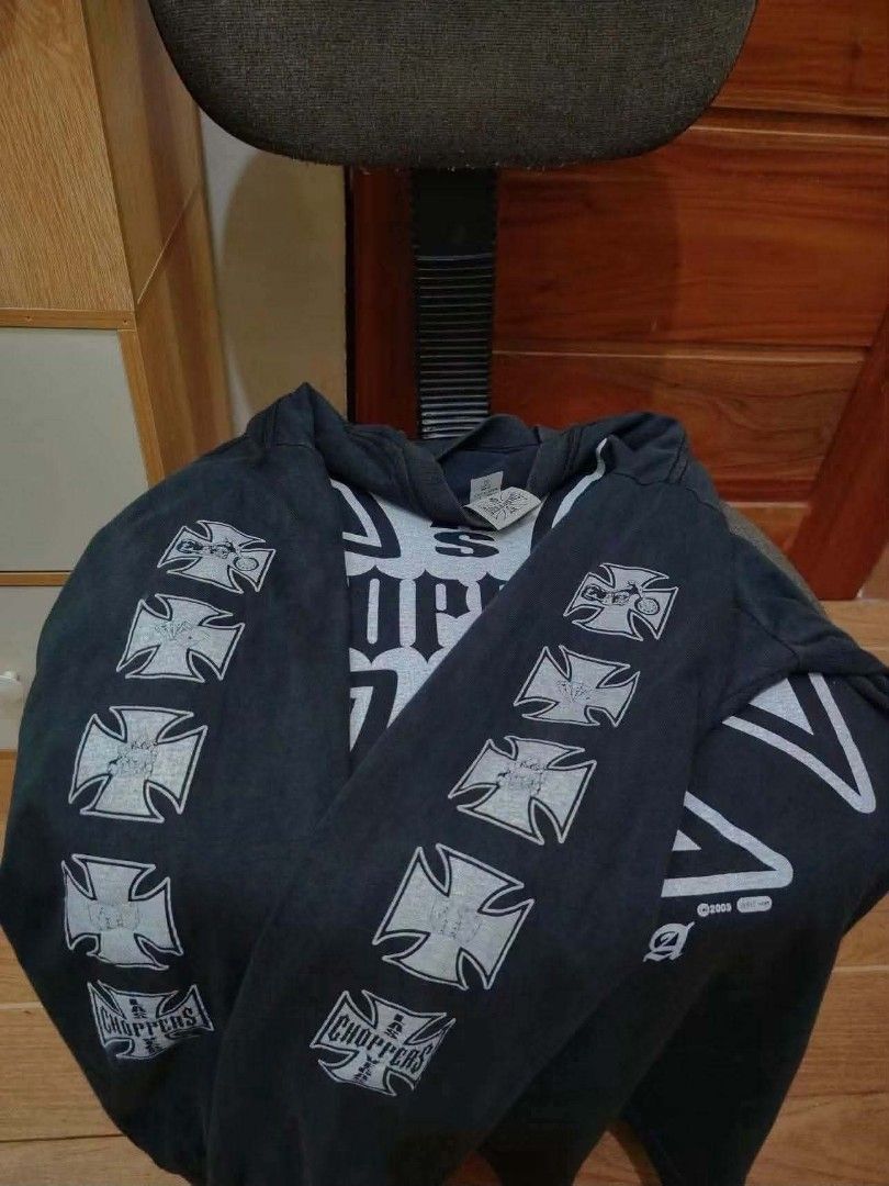 Vintage West Cost Choppers Dated 2003 (Category: Coats, Jackets and Outerwear) located in Binalbagan. Submitted by prprthrift (Listing ID 1460053167, Image 3). Description: 2003 VINTAGE WCC 🔥 West Coast Choppers Las Vegas Longsleeve Size XL | Faded Black | US Made Jesse James era. Grail piece. No flaws. Just natural vintage fade. Rare na makahanap ng ganito ngayon..