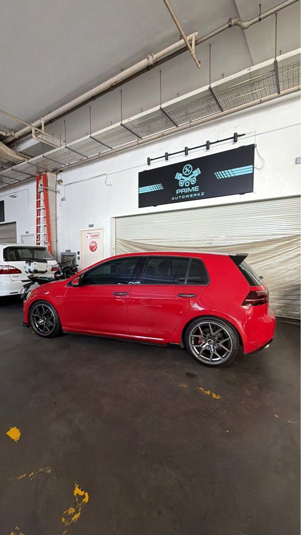 Volkswagen Golf 1.4 TSI Auto (Category: Used Cars) located in Singapore. Submitted by wldhny07 (Listing ID 1460073505, Image 2). Description: ❌ NO DEALERS PLS ❌ ❌ NO LOWBALLERS ❌ ✅ Performance mods: -Bastuck exhaust w certificate -BCBR coilover -MST open pod air intake -APR ignition coil + NGK spark plug -Stage 1 ECU + DSG tune ✅ Aesthetic mods: -OEM front lip + side skirt + rear diffuser -Tommi rims -Sequential head lights + tail lights -Forged 