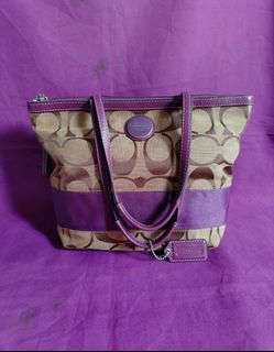 (Category: ) located in . Submitted by lokalthriftco. (Listing ID 1459907430, Image 1). Description: .