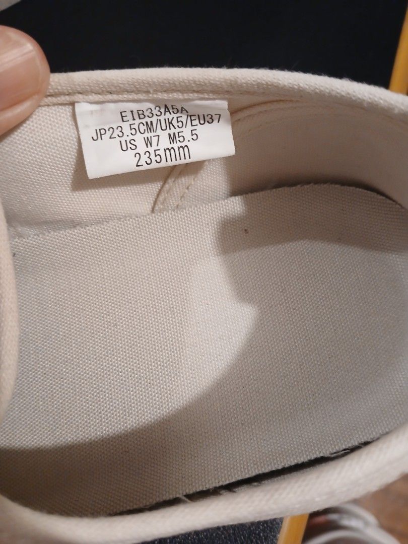 White Canvas Slip-On Shoes (Category: Sneakers) located in Las Pinas. Submitted by online_sarisari (Listing ID 1460039453, Image 2). Description: - White canvas slip-on shoes - Size: JP23.5CM / UK5 / US Women's 7 / US Men's 5.5 - Style: Easy to wear slip-on design - Selling low beacuse of stain..