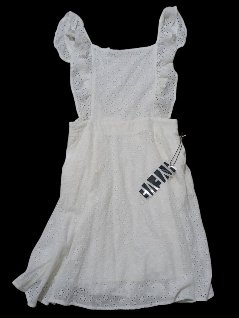 White Eyelet Cotton Dress (Category: Dresses) located in Manila. Submitted by rarefindsgallery (Listing ID 1459955087, Image 2). Description: White Eyelet Sexy Back Cotton Dress Size: Small Brand new condition.