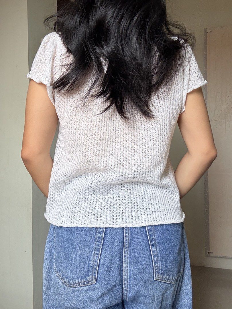 White Lace Top (Category: Blouses) located in Naga. Submitted by yzzzh (Listing ID 1459997433, Image 3). Description: quality is sooo nice! see through intricate details .