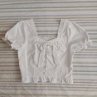 (Category: ) located in . Submitted by cinabonthrifts (Listing ID 1460078860, Image 1). Description: .