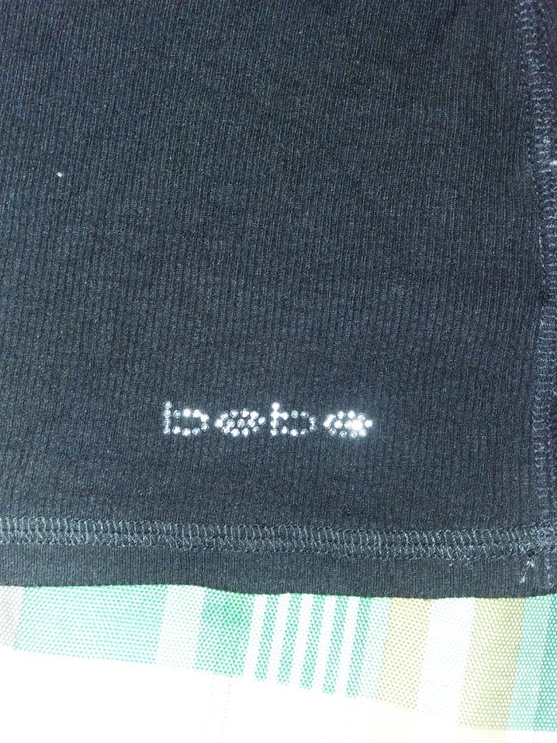 Y2K BEBE (Category: Blouses) located in Cebu City. Submitted by imbapicker (Listing ID 1460034812, Image 3). Description: Y2K BEBE SIZE LARGE ISSUE PINHOLE (SEE LAST PIC) 350 +SHIPP DM IF INTERESTED 📩 LOCATION LAPU-LAPU CITY.