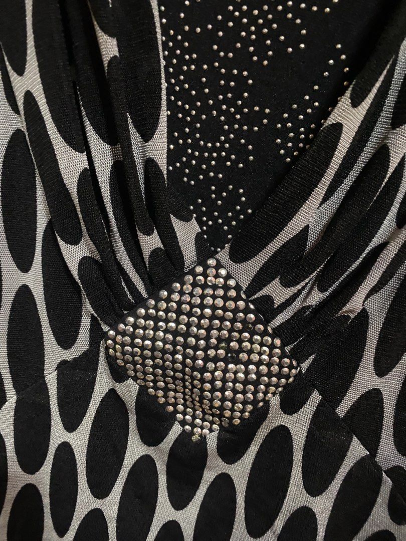 Y2K Black Gray Graphic Rhinestones Top (Category: Blouses) located in Pasig City. Submitted by rzziee (Listing ID 1459953460, Image 3). Description: Width: 15 in Length: 20 in M-L DM for when worn pics and more deets! *Color may vary due to lighting..