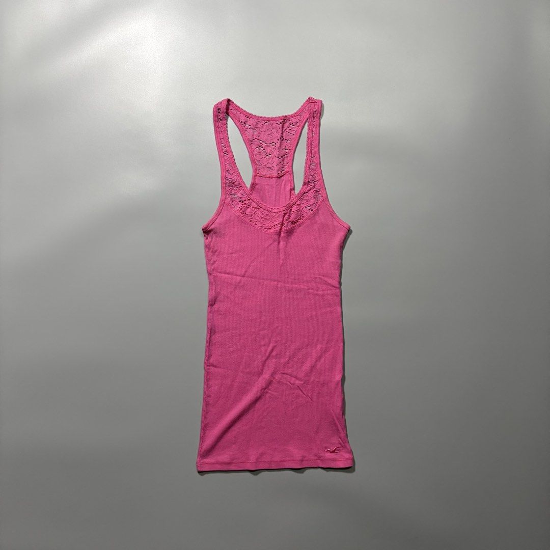 Y2K Hollister Tank Top (Category: Shirts) located in Tayabas. Submitted by tayabaskartell (Listing ID 1460008376, Image 1). Description: .