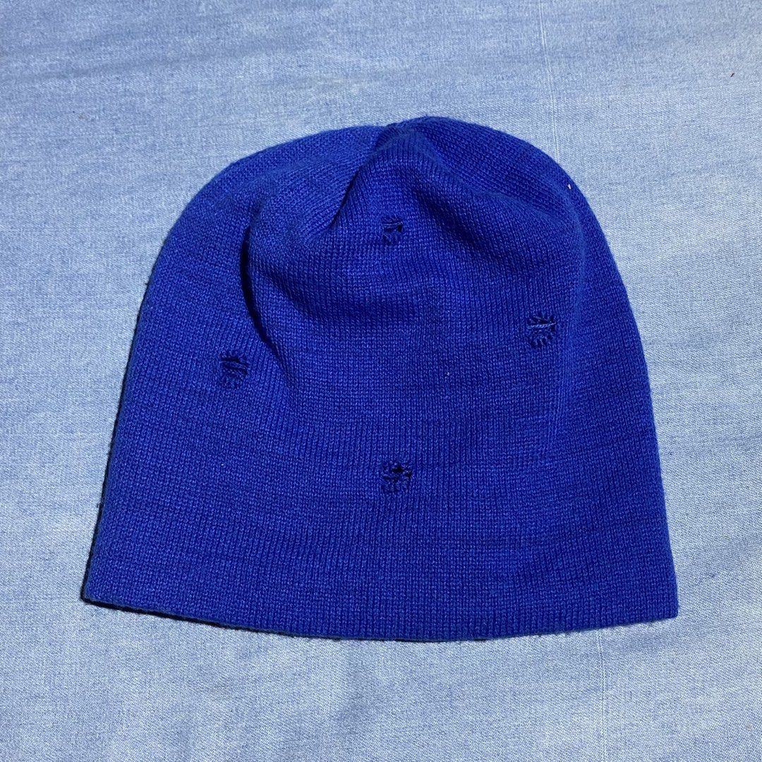 Y2K SKULL BEANIE (Category: Beanies) located in General Santos City (Dadiangas). Submitted by project.fromera (Listing ID 1460095797, Image 2). Description: Adult size Y2k looks .