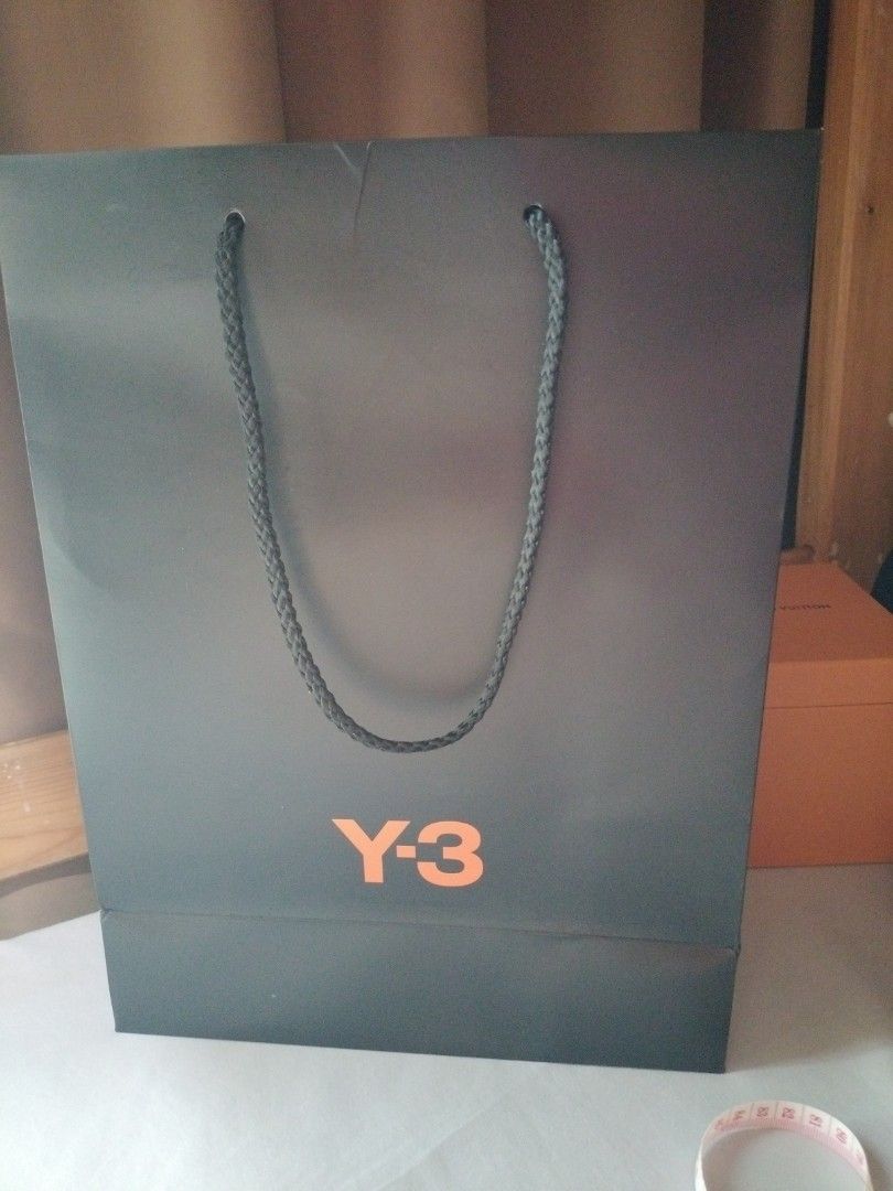 Y3 paper bag (Category: Luxury Accessories) located in Makati City. Submitted by cyluxxeshop (Listing ID 1459917021, Image 1). Description: 👍🏿y3 adidas paper bag 👍🏿height is 14 inches 👍🏿length is 10.5 inches 👍🏿mode of payment gcash 👍🏿negotiable 👍🏿+sf or can can book your rider.