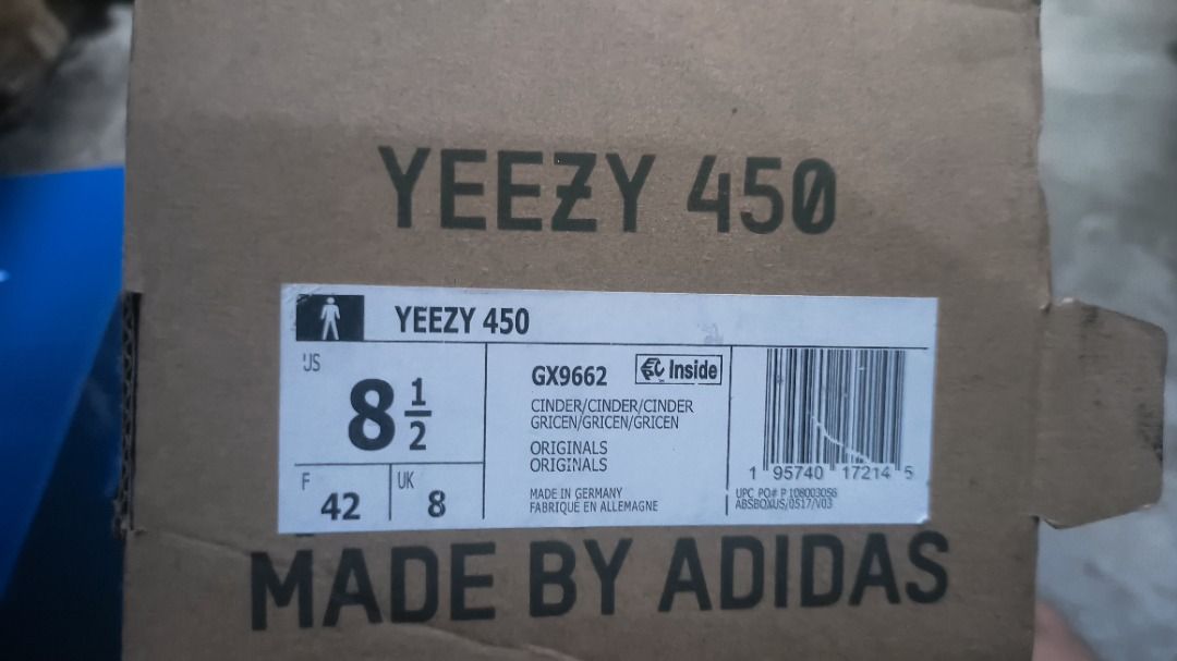 Yeezy Boost 450 (Category: Dress Shoes) located in Caloocan City. Submitted by gerald.av (Listing ID 1459977291, Image 3). Description: ORIGINAL.