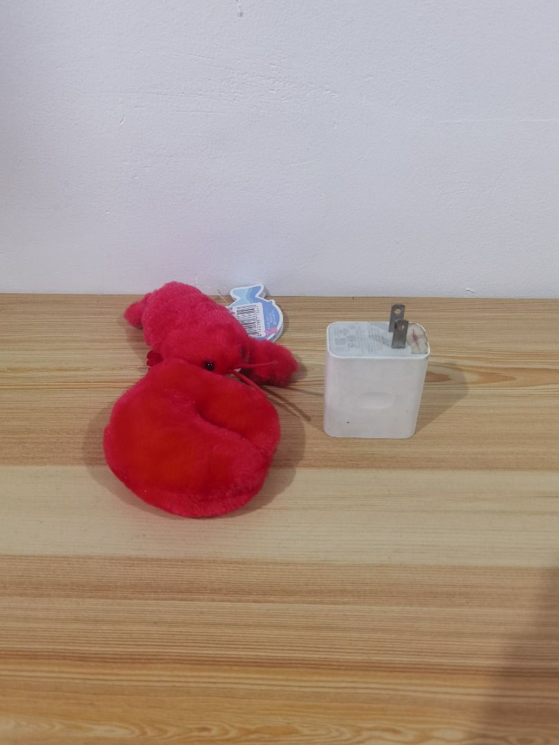 Yell - Lobster Clip Plush (Category: Plushies & Soft Toys) located in Taguig. Submitted by kalabasza (Listing ID 1459976394, Image 1). Description: 📌 Brand New with Paper Tag pa po. 📌 Actual item posted. 📌 Item is in good condition. 📌 Product Color may slightly vary due to Photographic Lighting. 📌 Location: Taguig 📌 MOP: GCash. Payment first before ship. 📌 MOD: J&T, LBC, GoGo or Lalamove. 📌 DF/SF at buyer's expense. 📌 No rush shipping. �