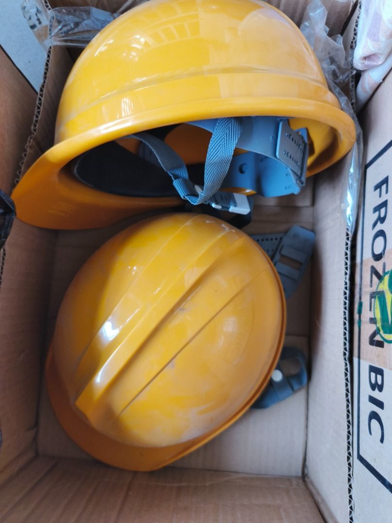 Yellow Hard Hats (2 pcs) (Category: Caps & Hats) located in San Leonardo. Submitted by burgossanleonardo.12345 (Listing ID 1459944659, Image 1). Description: - Two yellow hard hats available. - Features adjustable straps for a comfortable and secure fit. - Shows minor dust from storage, easily cleanable. - Ideal for construction sites, safety work, or DIY projects. - Ready to ship to its new owner..